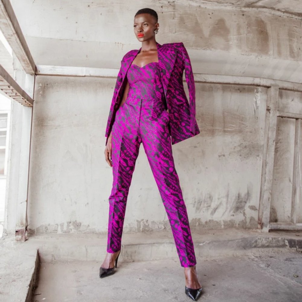 Enagancio Kenya Suit